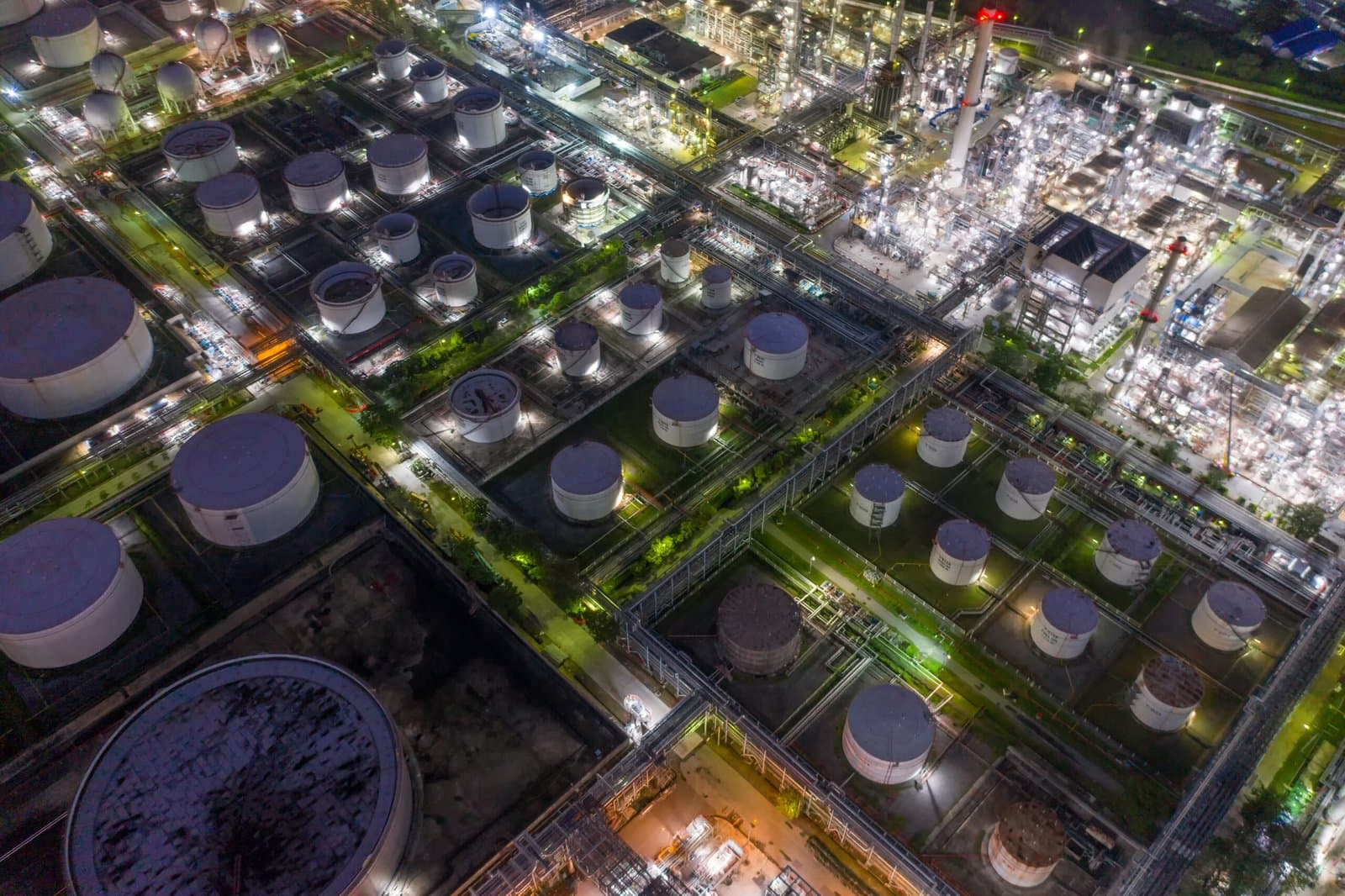 Estrutura ligada à produção e ao transporte de petróleo